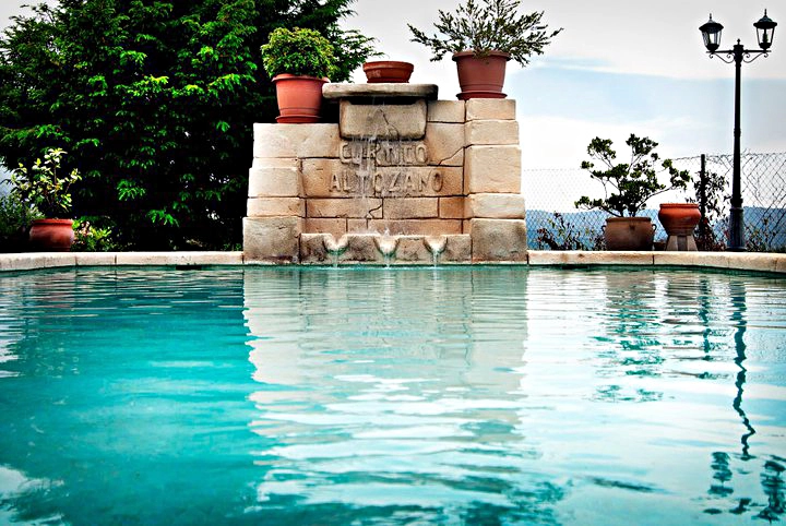 Piscina en casas rurales en Moratalla