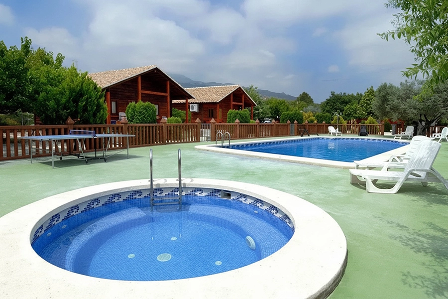 casas rurales con piscina en Moratalla