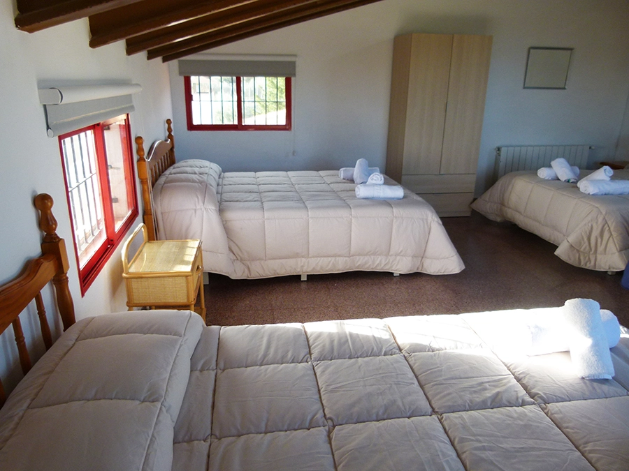 Varias camas casa rural Altozano en Moratalla